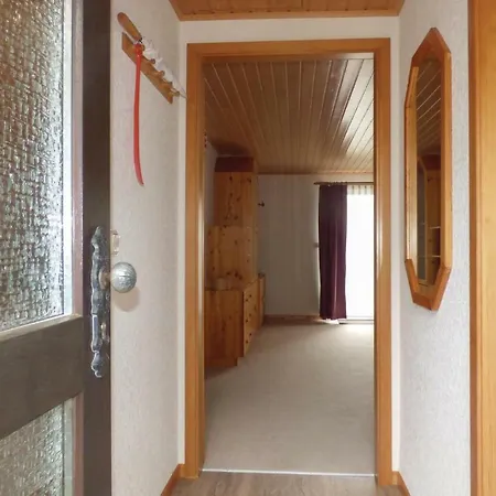 Сasa de vacaciones Three-bedroom Holiday In *