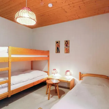 Three-bedroom Holiday In Сasa de vacaciones Thalfang